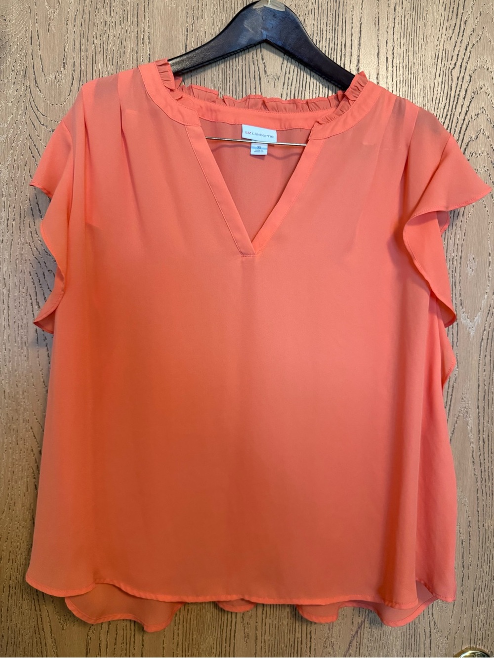 Liz Claiborne Coral V-Neck Flutter Sleeve Top
